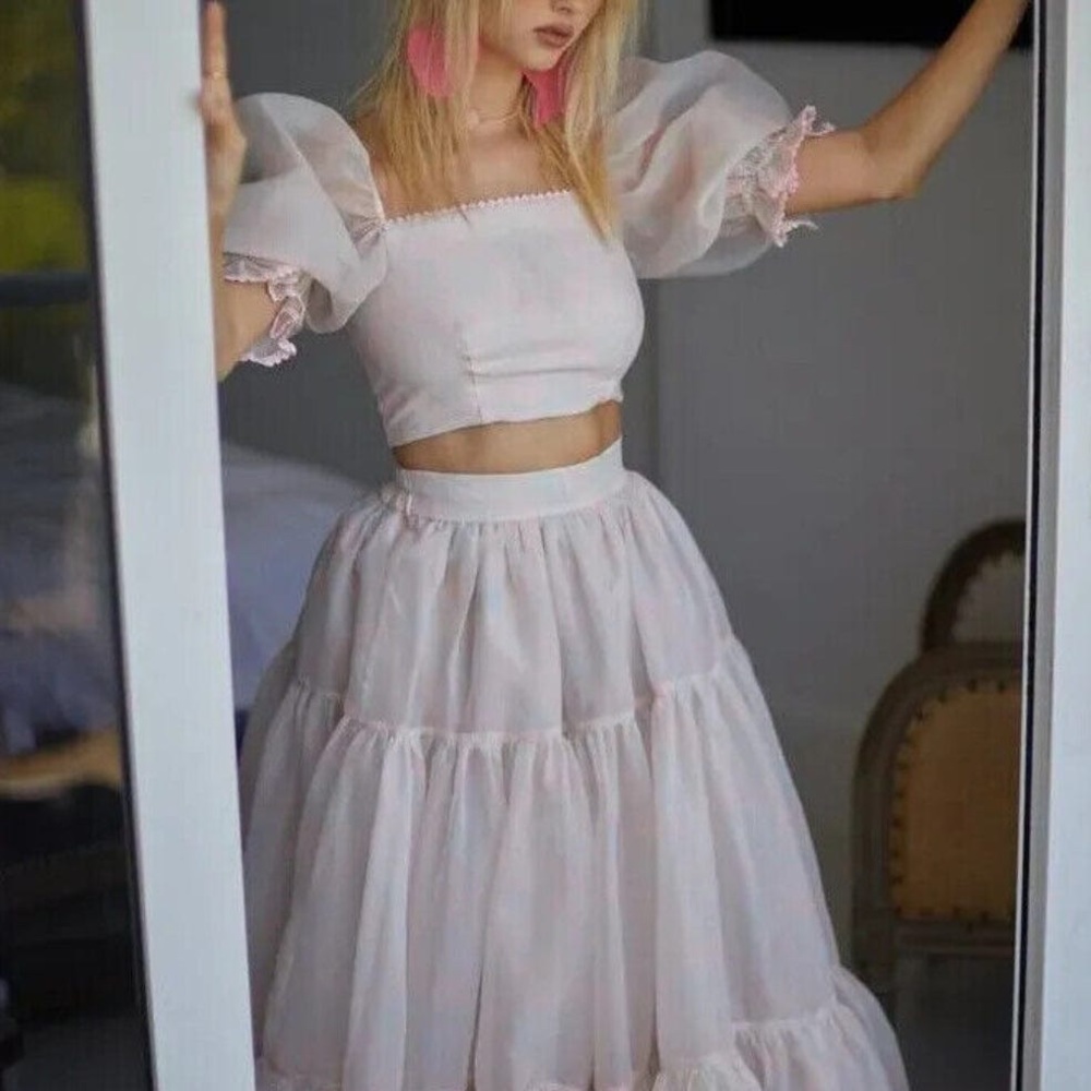 🆕 Selkie Candy Floss Puff Top
